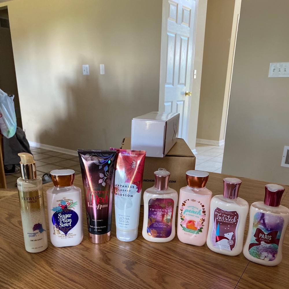 Bath and body works SUGAR PLUM SWIRL SOLD, Paris SOLD and vanilla RUM SOLD